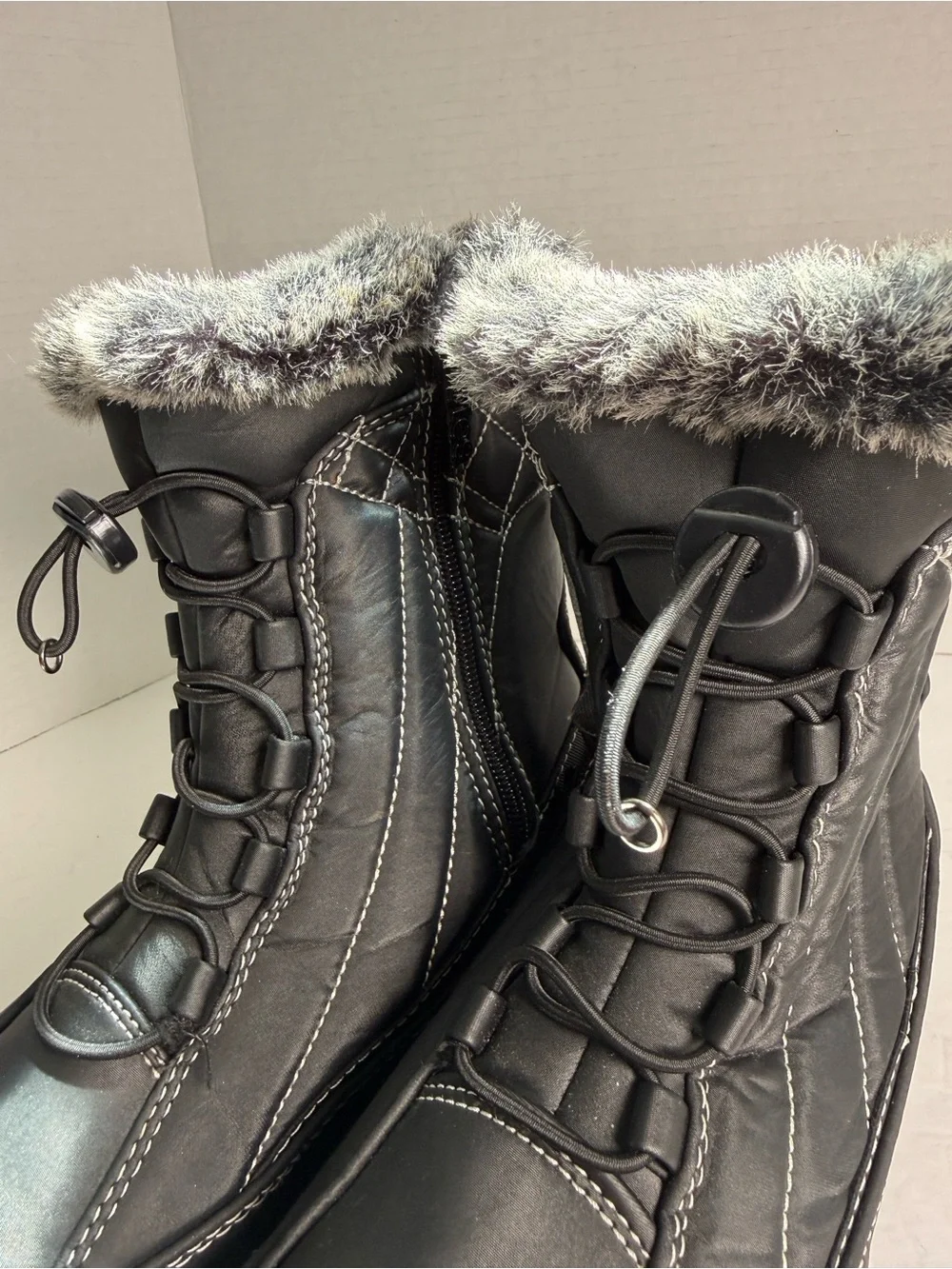 Totee Women’s Black Faux-Fur Winter Lace-Up Boots Sz 9M